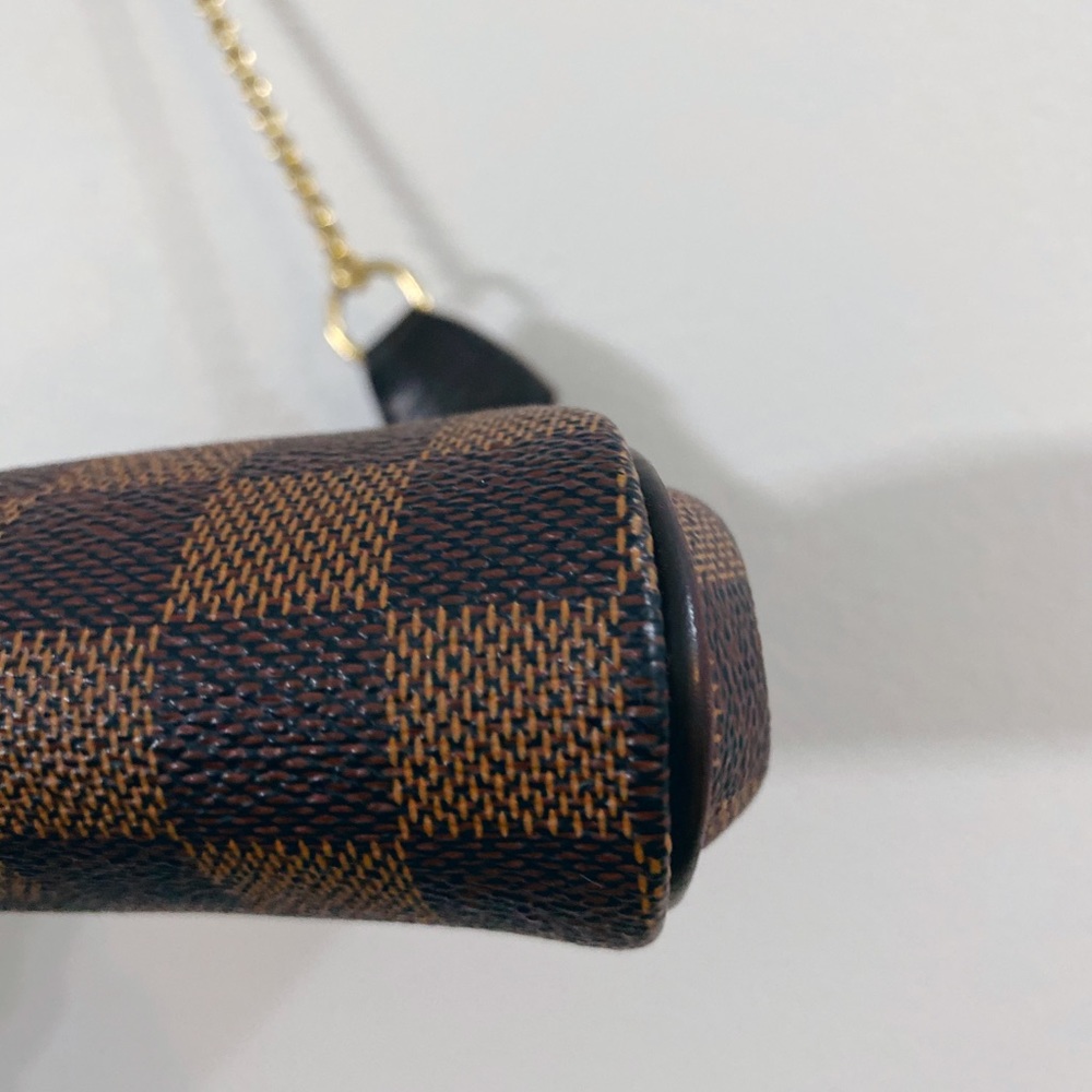 Louis Vuitton Eva Clutch - Picture 6 of 16